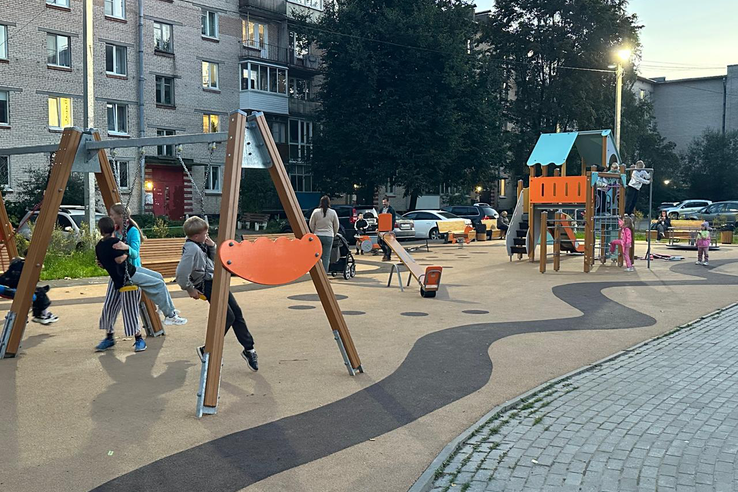 В Ленобласти - новые благоустроенные дворы